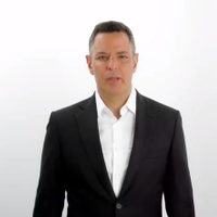 Alejandro Murat renuncia al PRI inconforme con la alianza con PAN y PRD