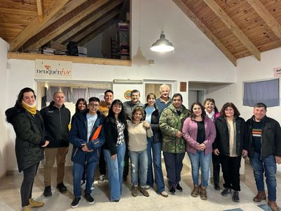 Leticia Esteves mantuvo un encuentro en Chos Malal con emprendedores y comerciantes