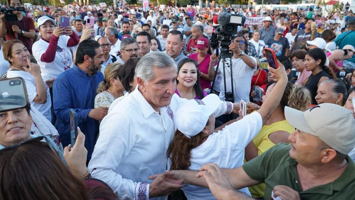 Adán Augusto López Hernández en Sinaloa