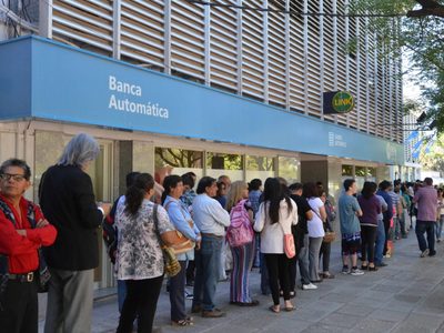 Los trabajadores estatales de Neuquén y Río Negro tienen fecha para percibir sus salarios