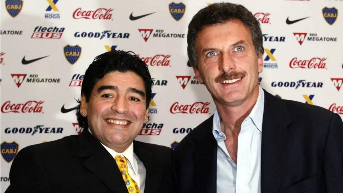Diego Maradona y Mauricio Macri. Fuente: (Twitter)
