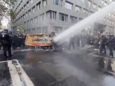 Opositores a la cuarentena ya hablan de derrocar al gobierno alemán