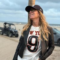 A sus 48 años, Sandra Borghi presumió su nueva figura con el microbikini que es tendencia