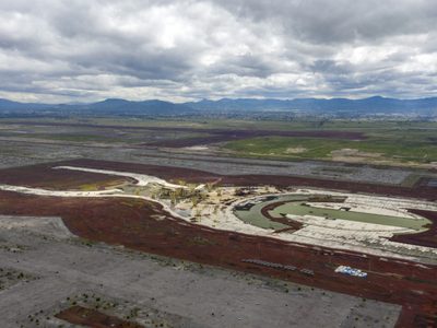 Acusan boicot de grupos de choque del PRI en asamblea sobre Área Natural Protegida en zona del NAIM