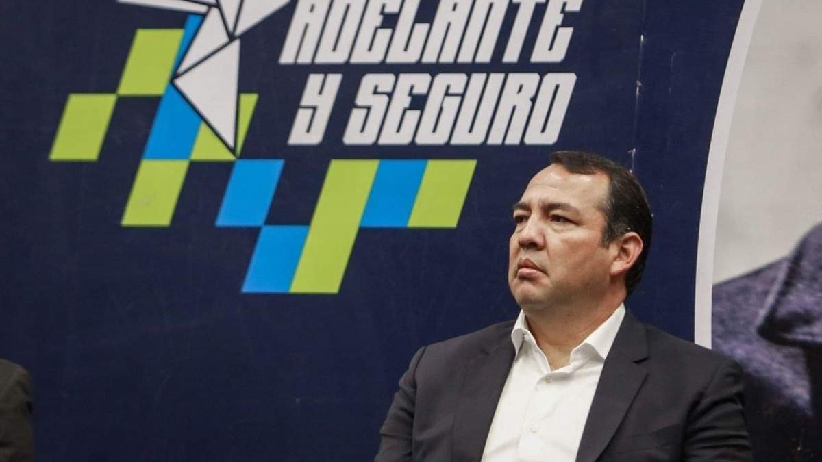 Roberto Cabrera Valencia, presidente municipal de San Juan del Río