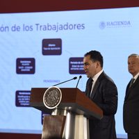 Gobierno logra acuerdo para disminuir a menos de 1% comisiones de Afores