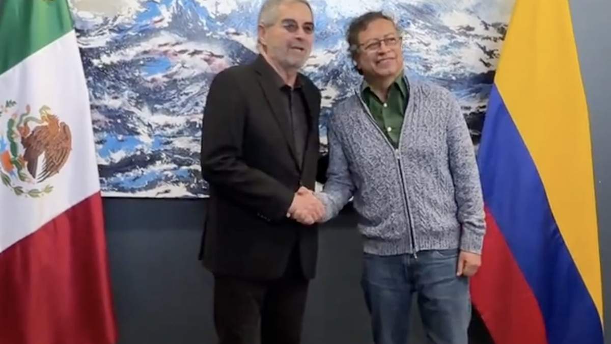 El canciller Juan Ramón de la Fuente y el presidente Gustavo Petro