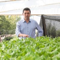 Koopmann apunta a aumentar la producción y exportación de frutas y carnes