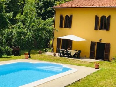 Una pareja de ingleses sortea su mansión en la Toscana