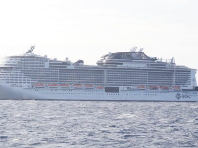 Descienden turistas de crucero en Cozumel tras descartar Covid-19 en dos personas