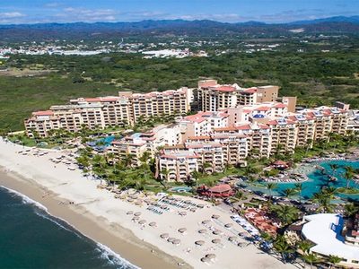 Playas paradisíacas en la Riviera Nayarita de la costa de México