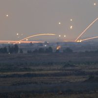 Ataques suicidas del EI y contraofensiva oficial dejan 150 muertos en Siria