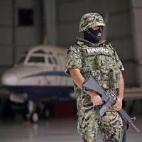 El AICM, bajo control y vigilancia de la Marina