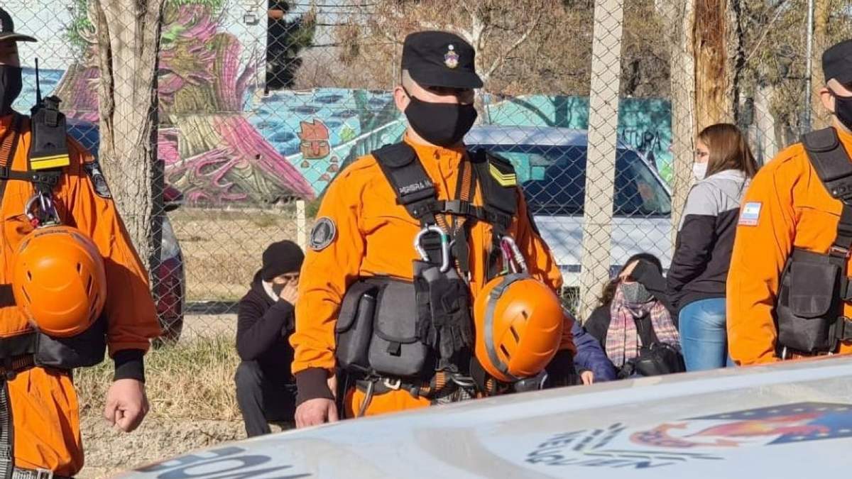 Bomberos de la policía de Neuquén. Fuente: (Twitter)