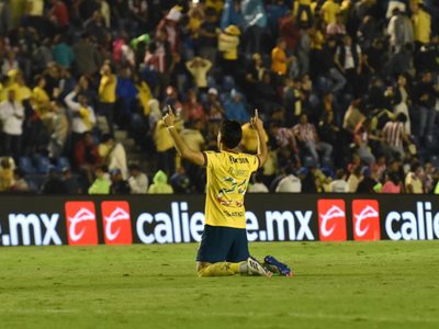 América se impone en el "Clásico Nacional" al derrotar 1-0 a las Chivas (Videos)