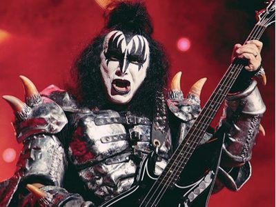 Gene Simmons de Kiss agradece a Sheinbaum por enviar apoyo contra incendios en Los Ángeles
