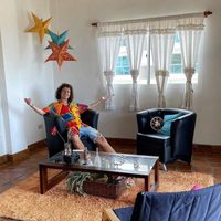 Luisito Comunica compra casa frente al mar en Venezuela y desata controversia