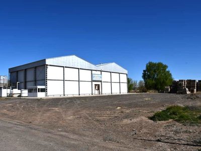 Avanza la reconversión del frigorífico del Chañar en un instituto de formación tecnológica