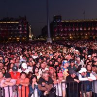 Arman la fiesta durante la "Noche de la Primavera" en la CDMX (Videos)