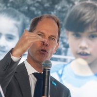 Candidatos se comprometen a incluir propuestas para niños y adolescentes