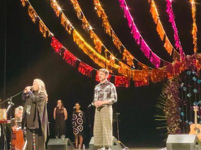 “¡Más sororidad compañeras!”: la petición de Vivir Quintana en concierto