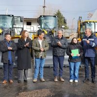 Entregaron maquinaria vial nueva para mantener las rutas provinciales de Neuquén