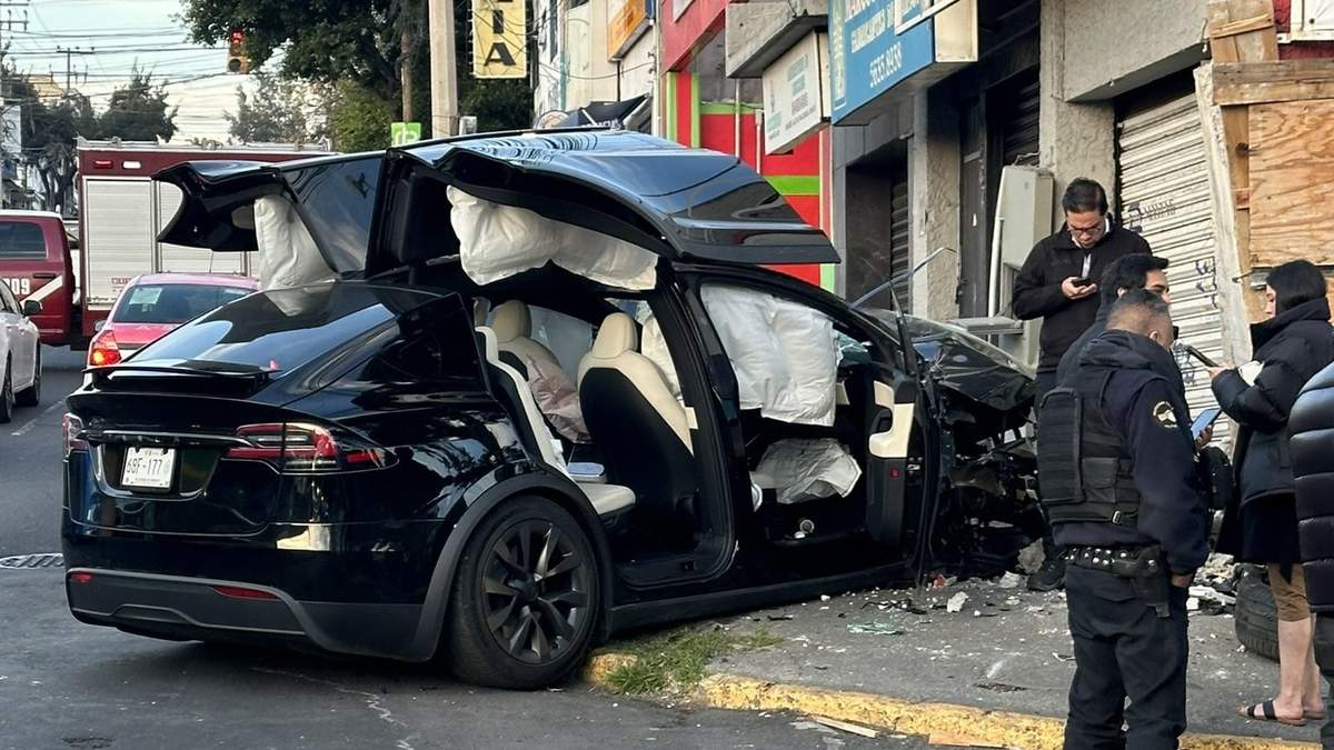Tesla chocado
