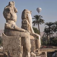Egipto revela estatuas colosales restauradas de un faraón en Luxor