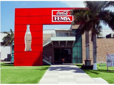 Femsa aumentará precios de sus refrescos, agua, leche y otros productos a partir del 1 de diciembre