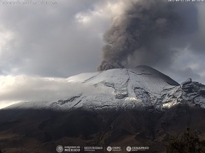 Puebla suspende clases en 40 municipios ante incremento de actividad volcánica del Popocatépetl