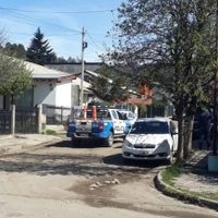En San Martin de Los Andes un hombre intentó prender fuego a su pareja, tras rociarla con nafta