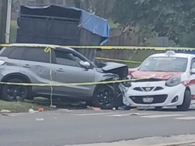 Camioneta embiste puesto de hot dogs en fiesta de Naolinco, Veracruz; al menos dos muertos