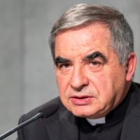 Nuevo terremoto en el Vaticano: dimite ministro salpicado por un opaco negocio inmobiliario