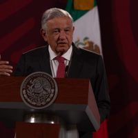 AMLO se deslinda de iniciativa de Morena que limita facultades de la Corte