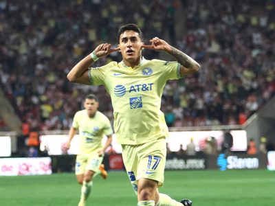 De la mano de Malagón y Zendejas, América gana 1-0 a las Chivas en la semifinal de ida