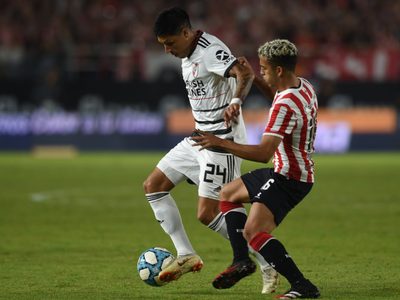 River choca con Estudiantes en el debut: las dudas de la formación y lo que hay que saber