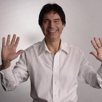 Claudio María Domínguez se enfrentó a la polémica del antiviral al aire de LAM. ¡Dio la cara!