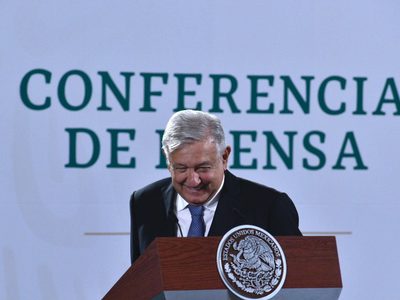 López Obrador acusa de defraudación fiscal a minera canadiense