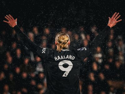 Haaland marca su gol 100 en Premier League en la victoria del Manchester City 5-4 al Fulham (Video)
