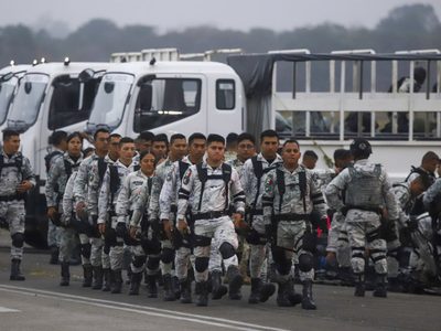 ¿Qué obtuvo EU de acuerdos para pausar aranceles con Canadá y México? No mucho, dicen analistas