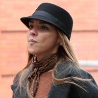 Siempre a la moda: Chenoa se lució con un look veraniego para su romántico paseo por Valldemosa