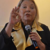 "Estos nos entregaron a todos": Carrió se resiste a la quita de jubilaciones de privilegio