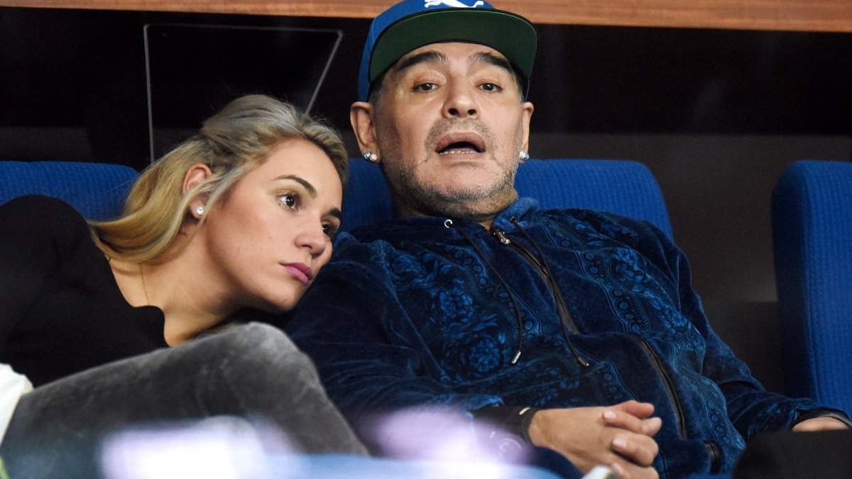 Rocío Oliva y Diego Maradona. Fuente: (Instagram)