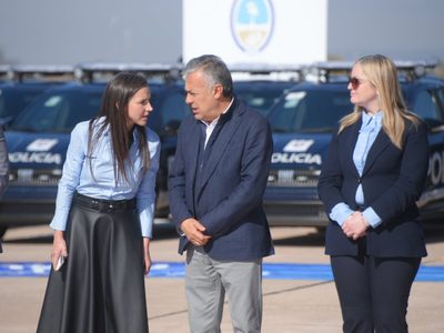 A lo Milei, Cornejo optó por insultar a la prensa