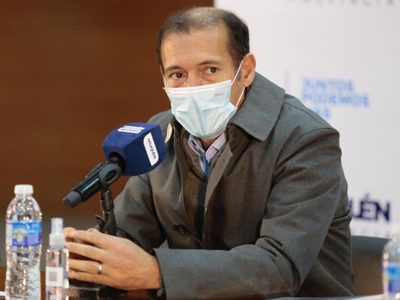 El gobernador Omar Gutiérrez tiene coronavirus