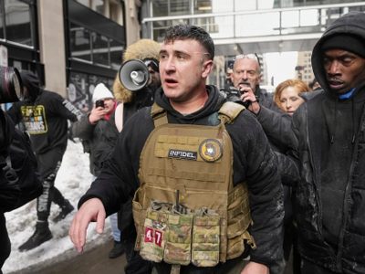 Contramanifestante lanza un explosivo improvisado en evento antiislámico en Nueva York