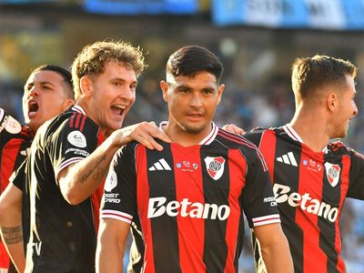 Gol de Maxi Salas, River se recuperó ante Racing y enfrentará a la Lepra