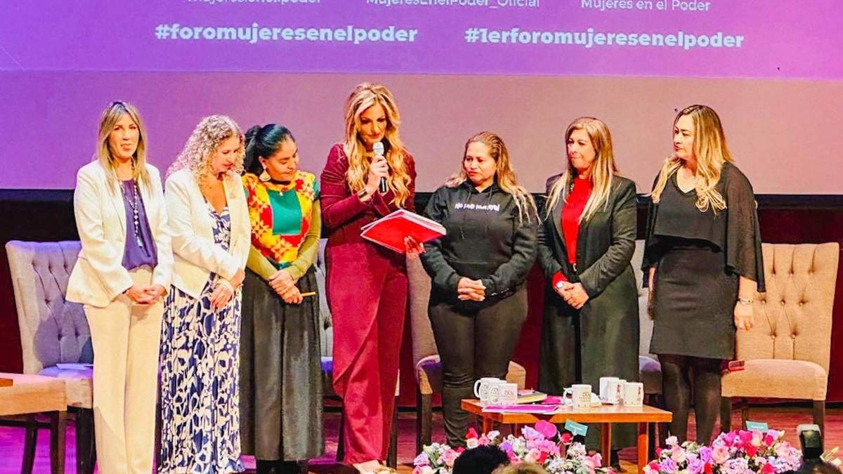 Primer Foro de las Mujeres en el Poder se realiza en la Ciudad de México