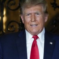 Trump evita "pena de muerte empresaria" en demanda de fraude, pero sus negocios no quedarán impunes