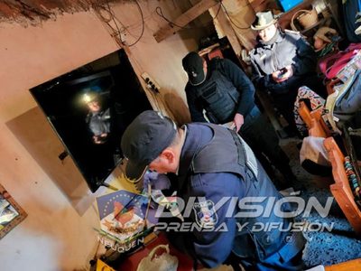 Amenazó a sus vecinos con un arma de fuego y lo detuvieron